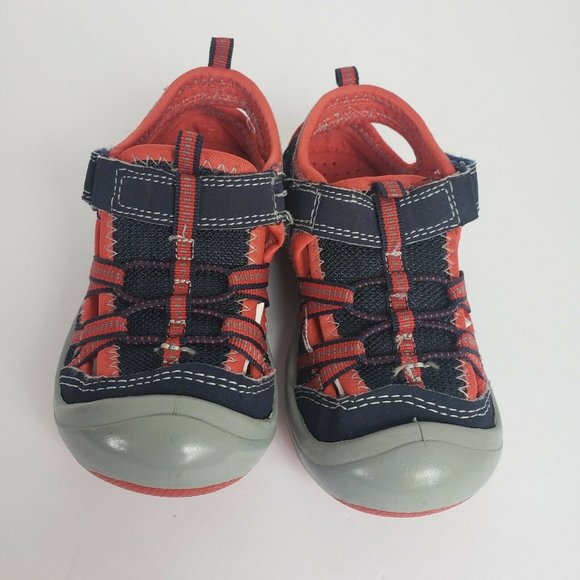 oshkosh athletic sneakers